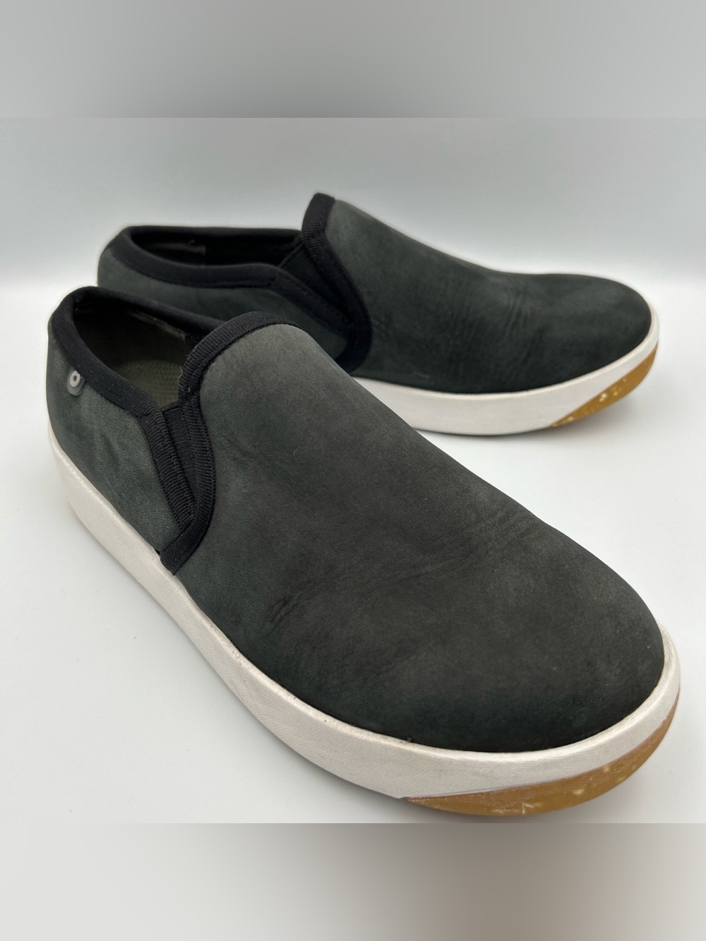 BOGS Kicker Waterproof Loafers Size 7 Slip On Casual Shoes Black Nubuck Leather